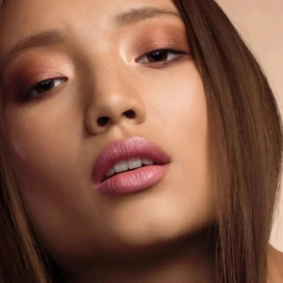 IL MAKIAGE Color Boss Squad Eyeshadow Palette in The Real Deal - Picture 5 of 5